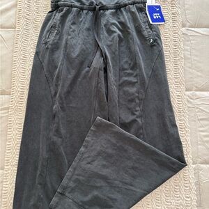 Joylab mid rise wide leg medium